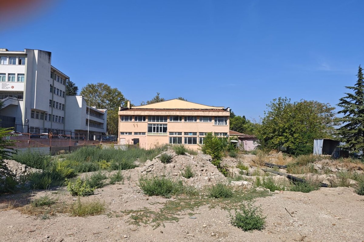 Tophane Meslek Lisesi’nde arkeolojik kazı süreci başlıyor