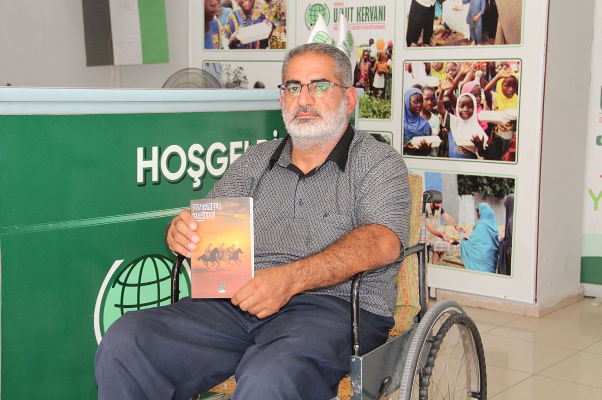 PKK saldırısında gazi olan yazar, kitabının tüm gelirini Gazze'ye bağışladı