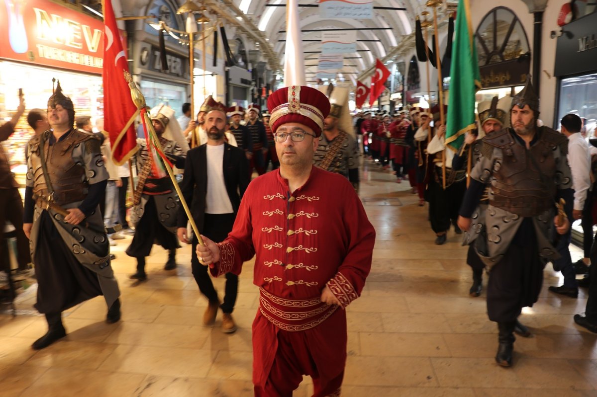 Ahilik Haftası İstanbul'da mehter yürüyüşü ve dua ile başladı