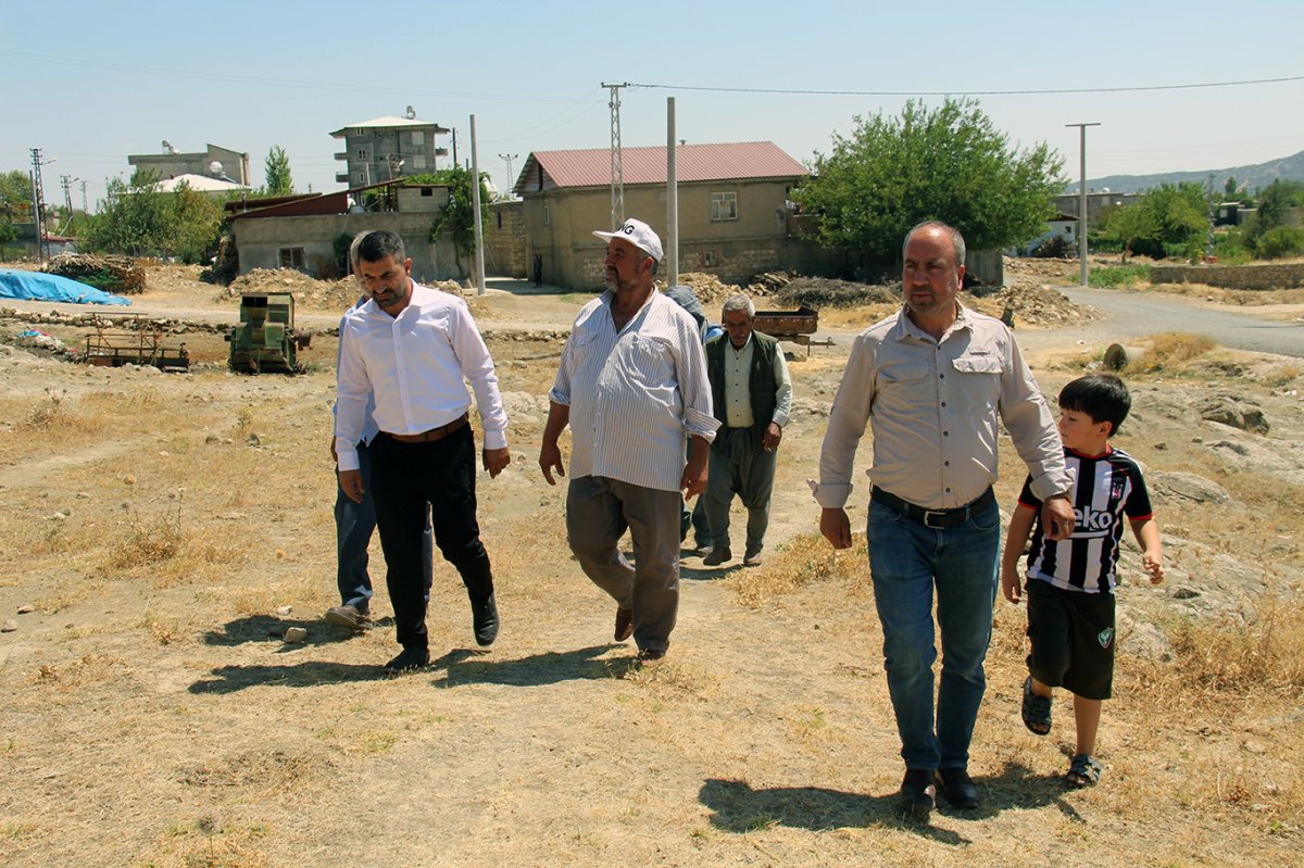 HÜDA PAR Hani İlçe Başkanı Aziz Demir: Mahallelerimiz taş devrini yaşıyor
