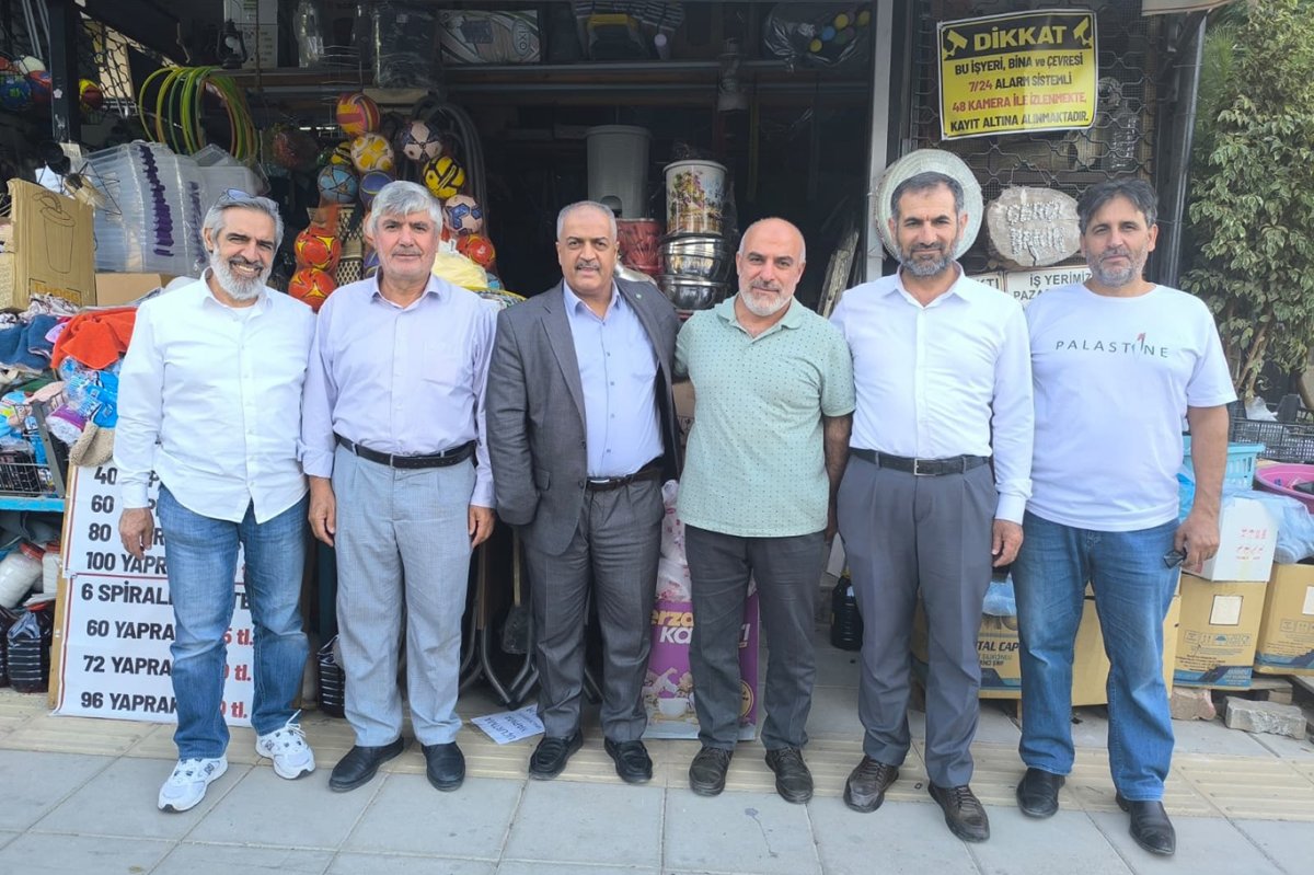 Tarsus’ta HÜDA PAR heyetinde esnaf ziyareti