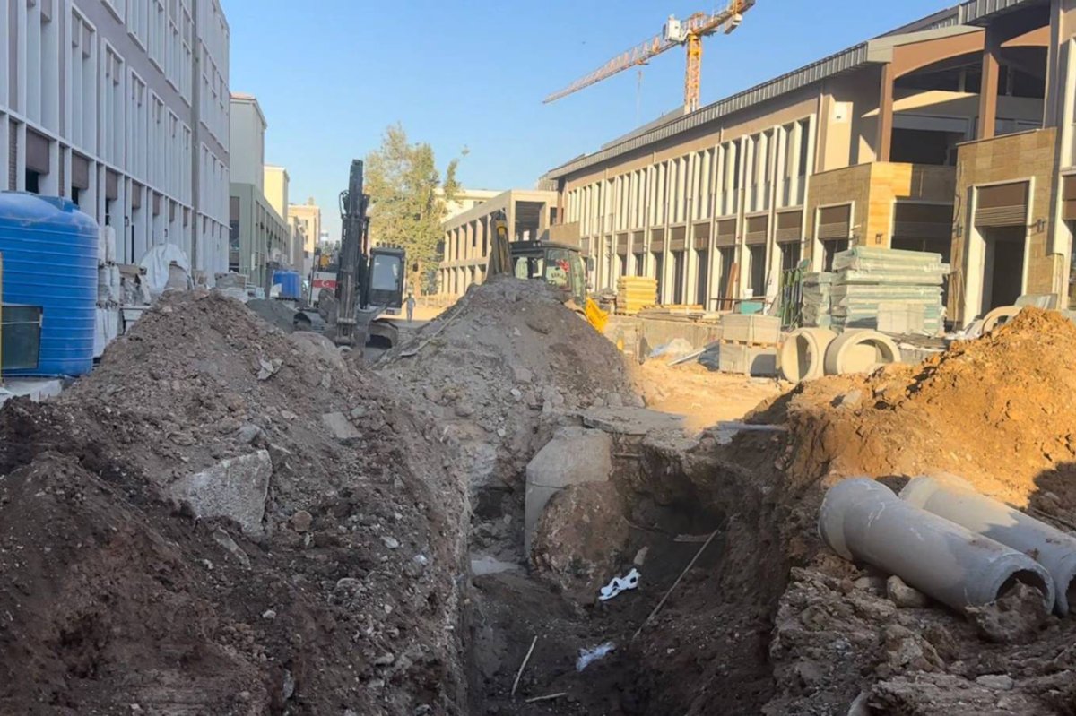 Göçük altında kalan işçi hayatını kaybetti