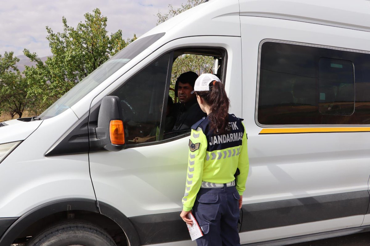 Malatya'da okul servislerine denetim