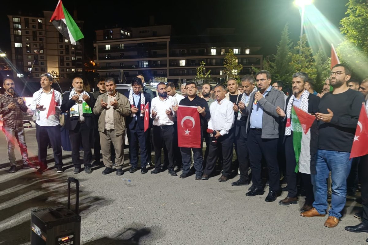Şırnak'ta vatandaşlar Sumud Filosu’na destek için sokaklara çıktı