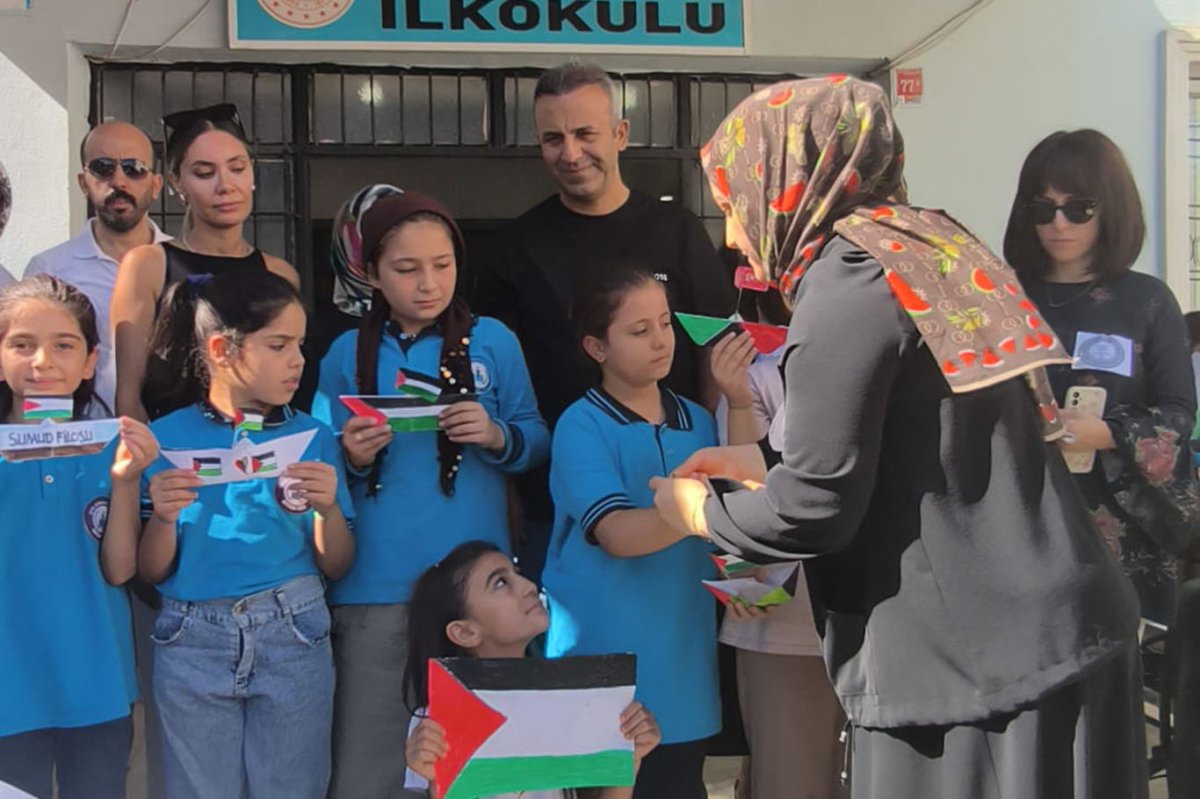 Batmanlı minikler, kağıt gemilerle Gazze'ye destek gönderdi
