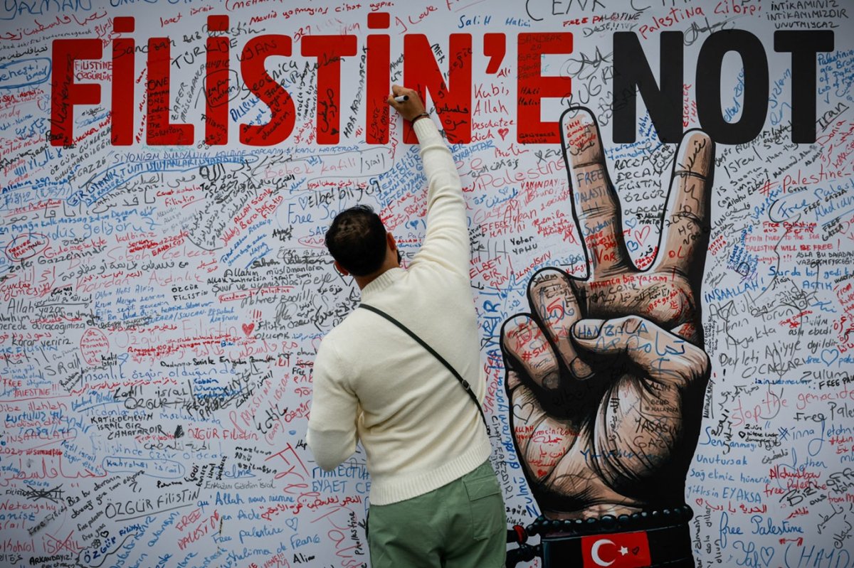 Eminönü’nde Gazze için özgürlük nöbeti