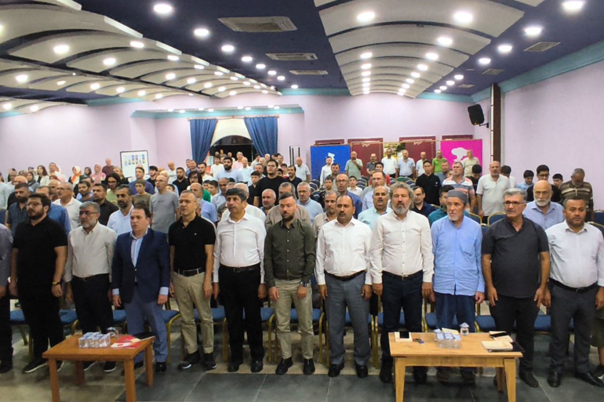 Anamur'da "Peygamberimiz, Cami ve Namaz" konferansı büyük ilgi gördü