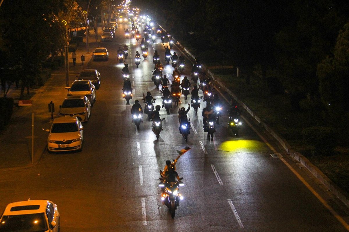 Diyarbakır'da motosiklet sürücülerinden Sumud Filosu'na destek