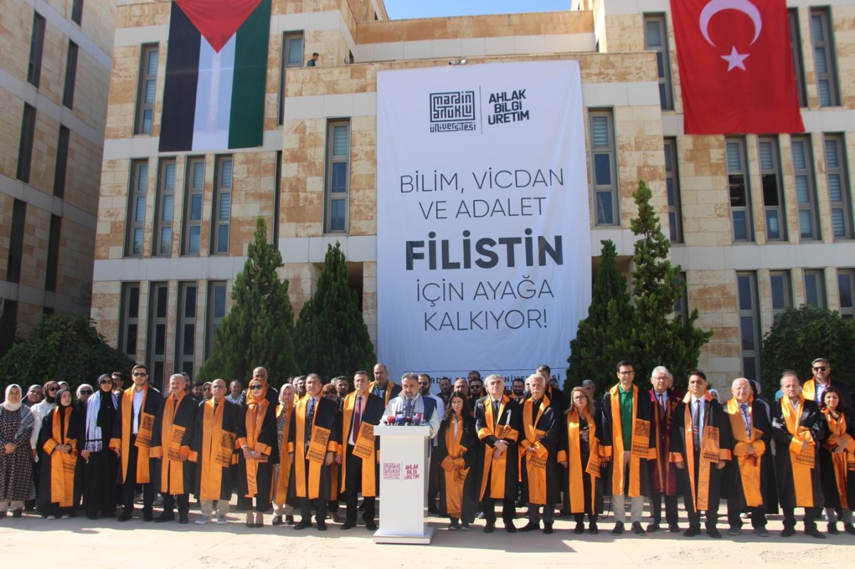Mardin'de akademisyenler, Gazze için basın açıklaması düzenledi