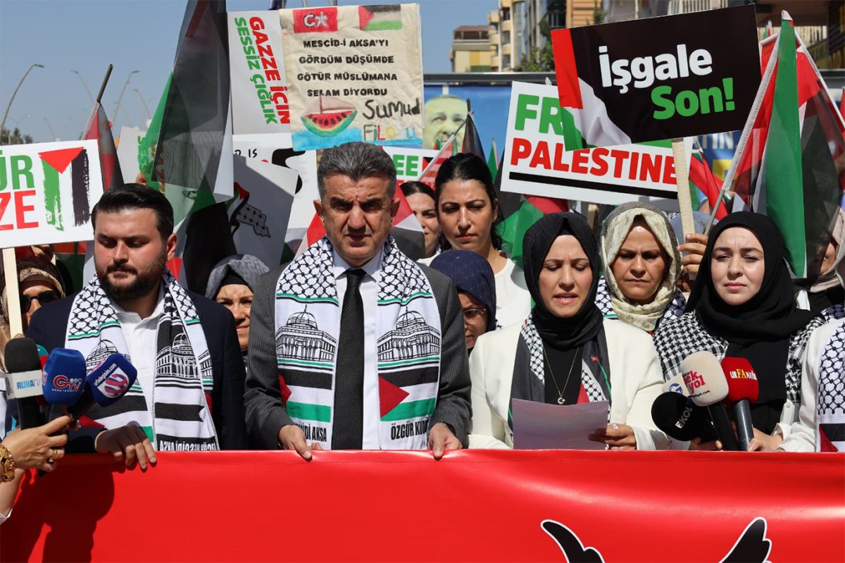 Şanlıurfa’da kadınlardan Gazze için “sessiz çığlık” zinciri