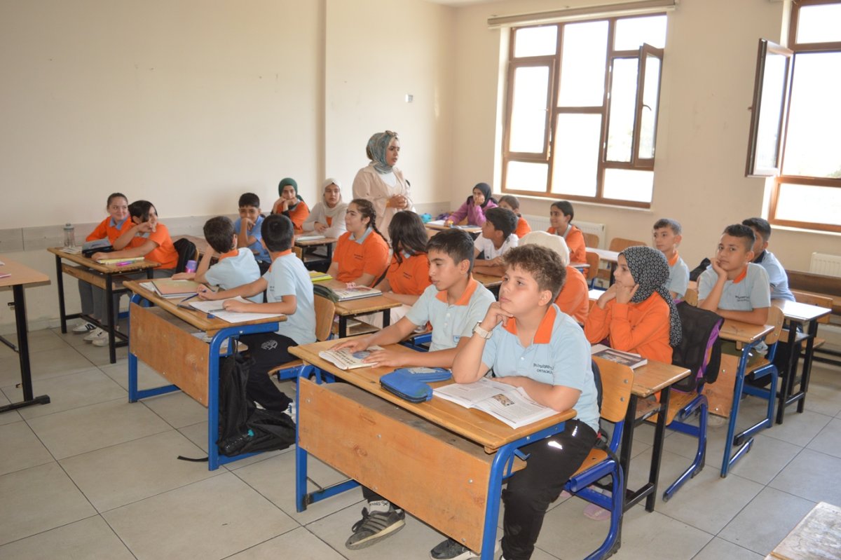 Aksa Tufanı’nın ikinci yıl dönümünde Siirtli öğrencilerden duygulandıran etkinlik