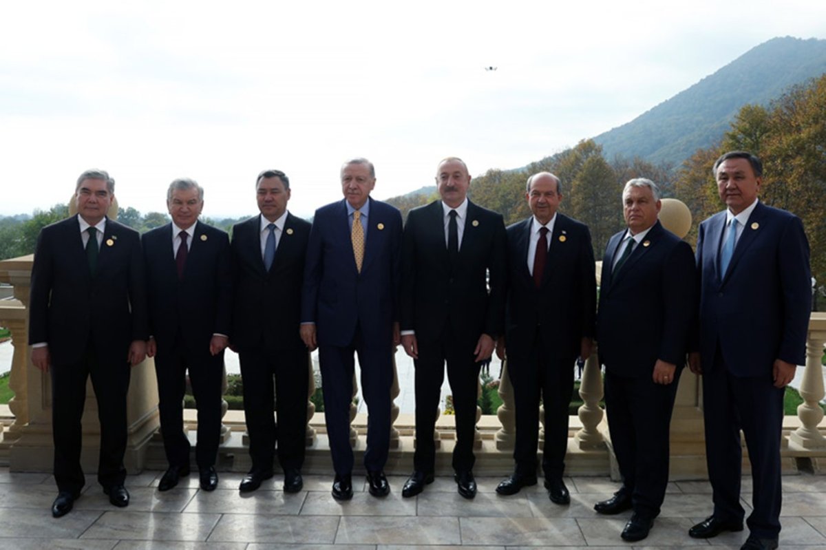 Cumhurbaşkanı Erdoğan: Türk devletleri olarak Suriye hükûmetiyle angajmanı ilerletmeliyiz