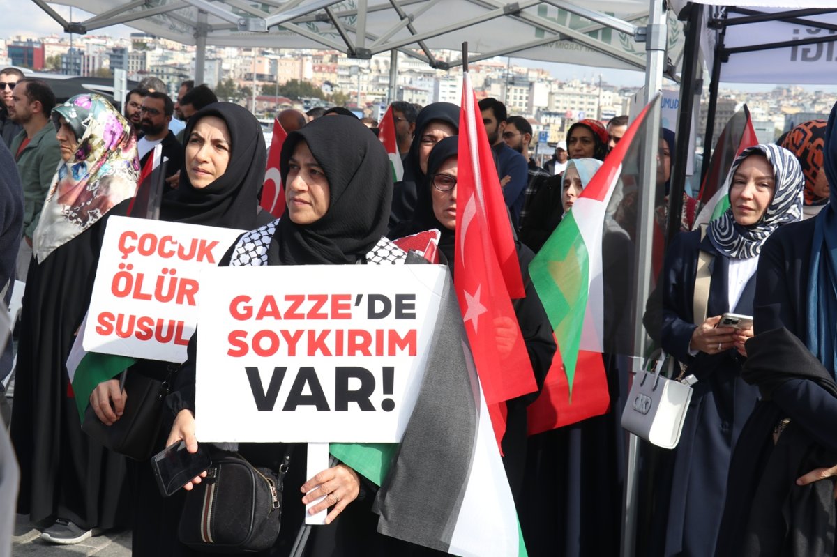 Özgürlük Filosu'na müdahale sonrası İstanbul'da basın açıklaması