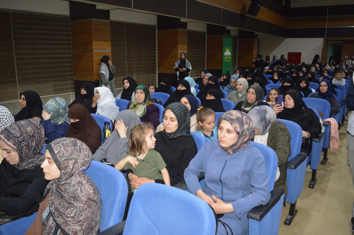 Siirt’te "6-8 Ekim'den Aksa Tufanı'na Şehitlik ve Şehâdet" konulu etkinlik düzenlendi