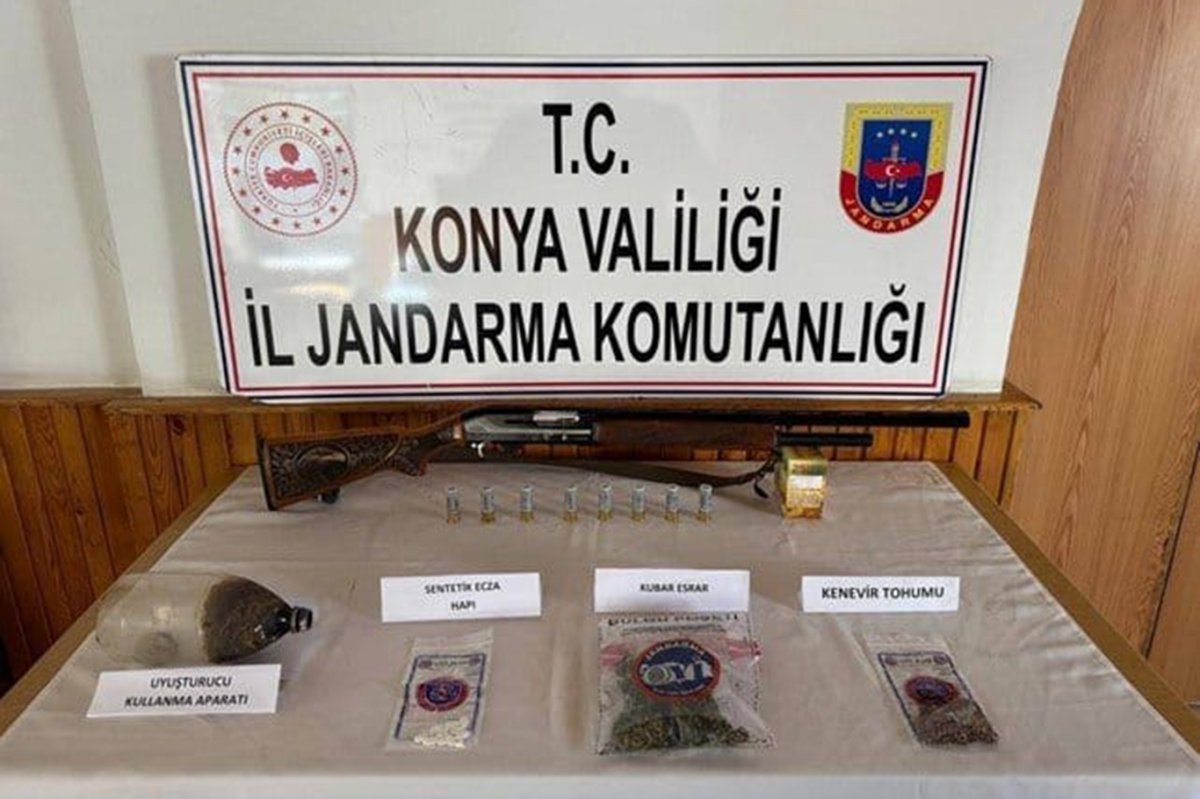 Konya’da Jandarma’dan uyuşturucu ve silah operasyonu: 3 farklı noktaya baskın
