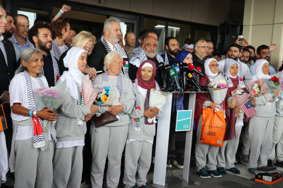 Özgürlük Filosu'ndan 95 katılımcı İstanbul'a döndü