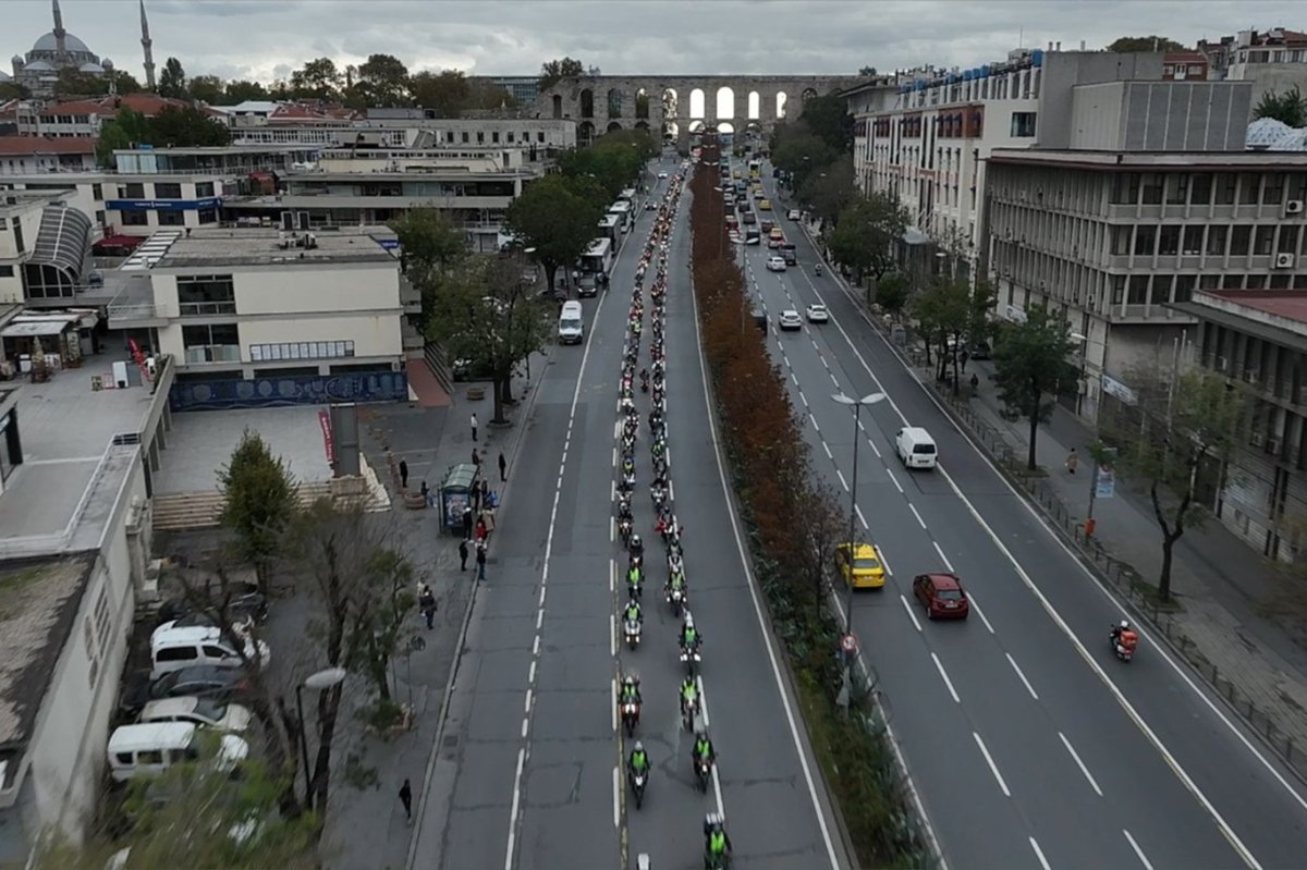 Özgür Gazze için yüzlerce motosiklet ve araç konvoyu