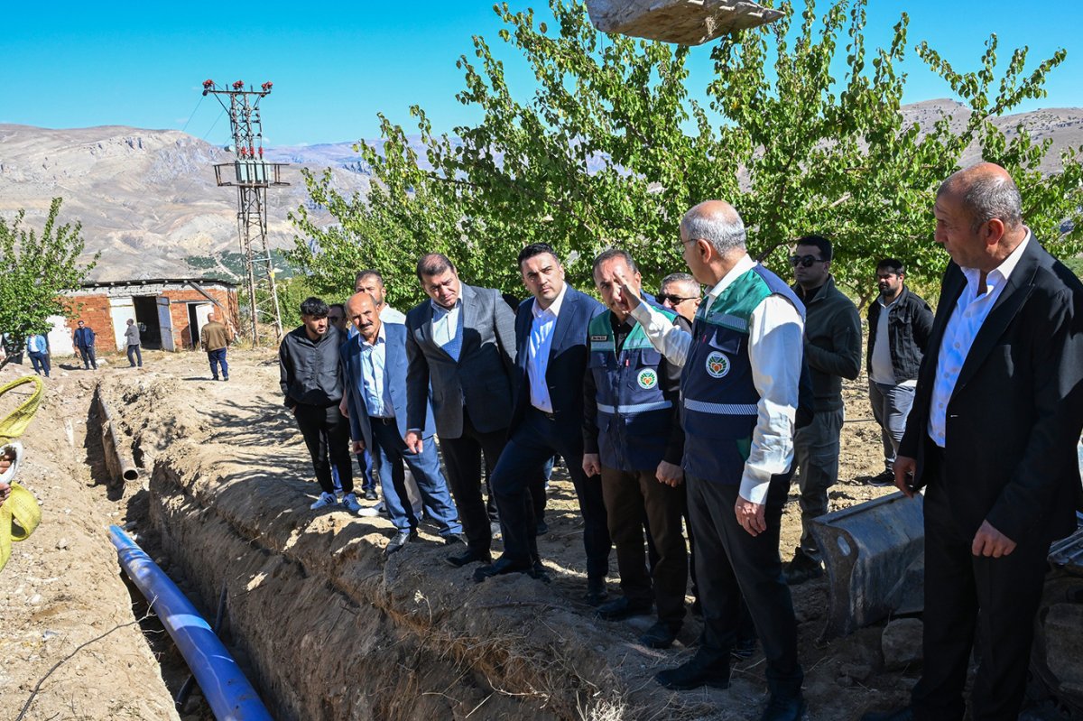 Büyükşehir Belediyesinden çiftçilere sulama hizmeti