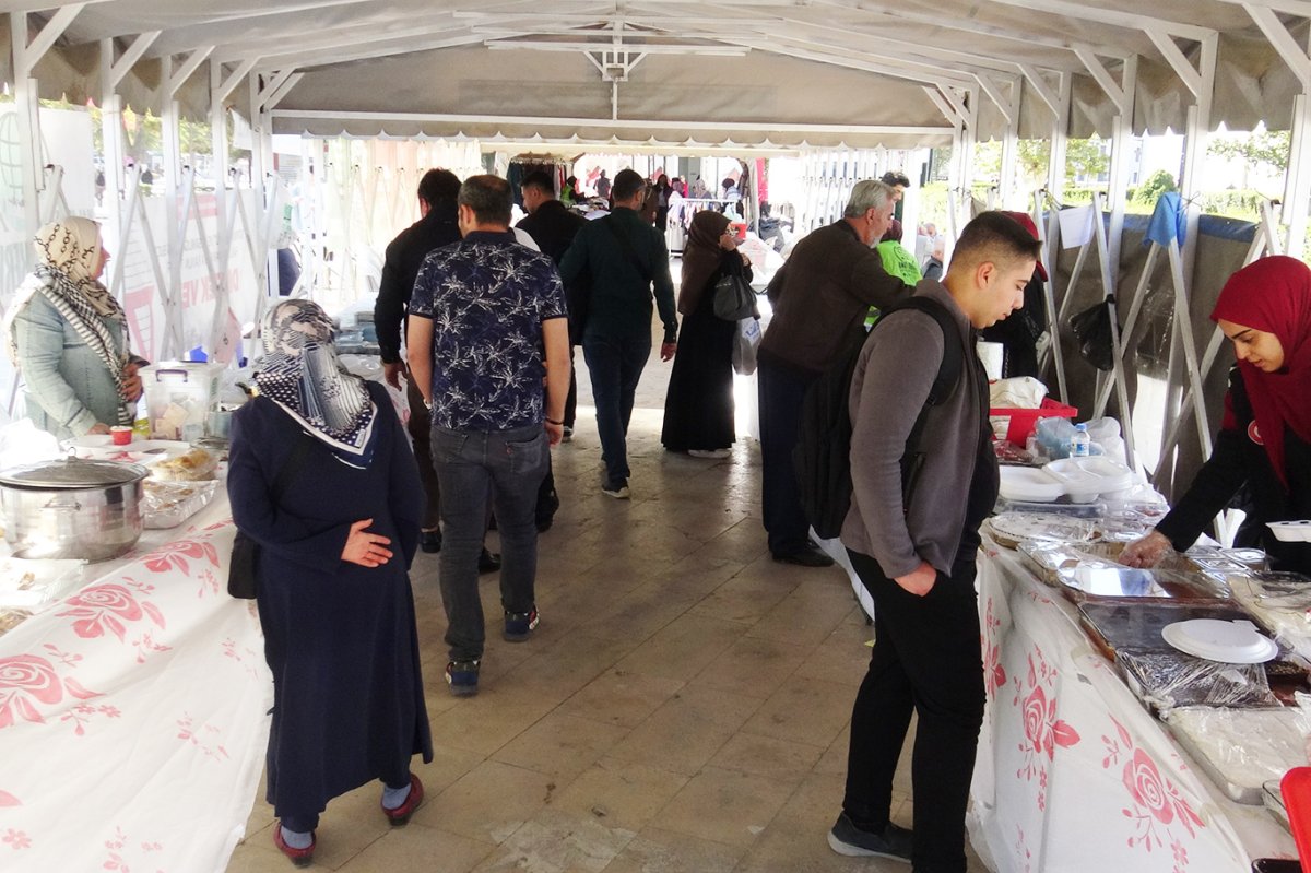 Malatya Umut Kervanı'ndan Gazze yararına kermes etkinliği
