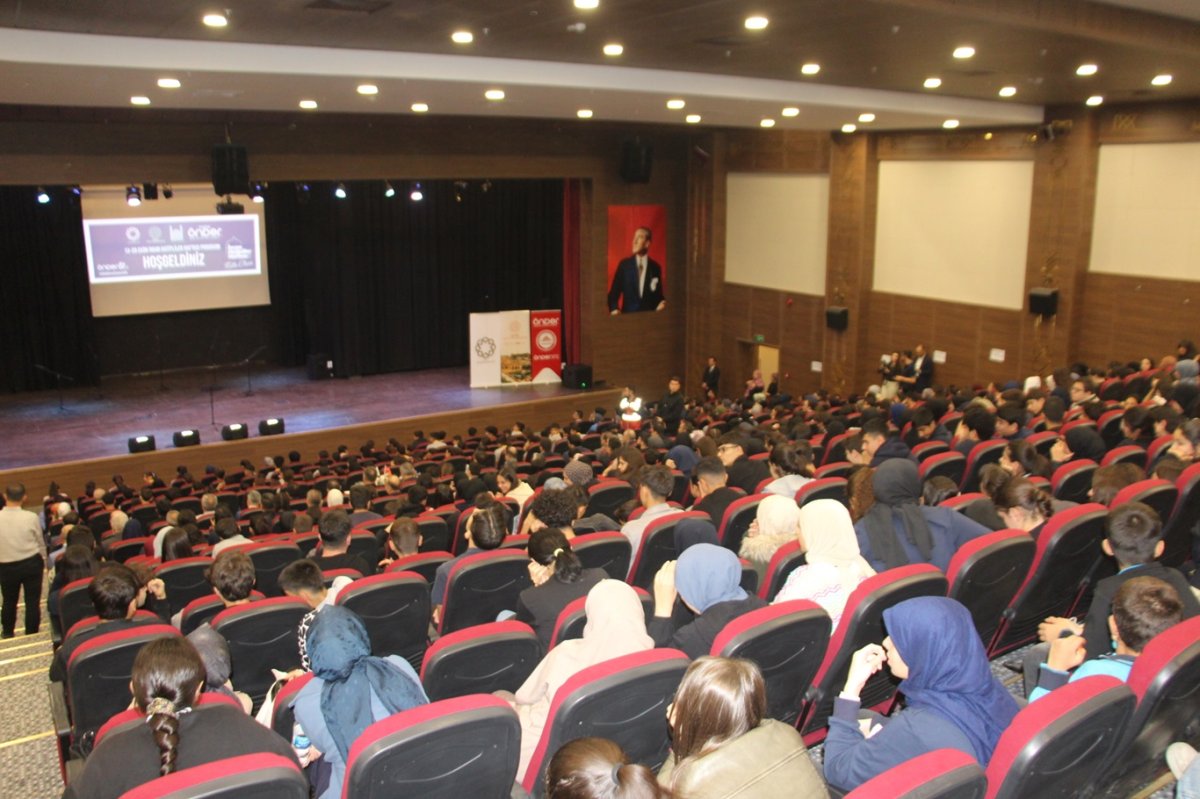 Mardin'de "İmam Hatipliler Haftası" programı düzenlendi