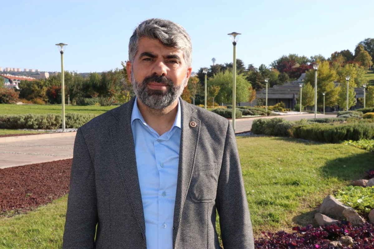 HÜDA PAR Milletvekili Dinç: TBMM Camii Kompleksi'nde ezan okunmamasının hiçbir sebebi olamaz