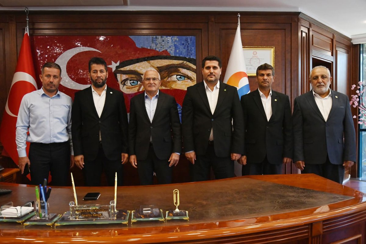 HÜDA PAR Antalya İl Başkanı Durmaz, Kumluca'nın sorunları için görüşmeler gerçekleştirdi