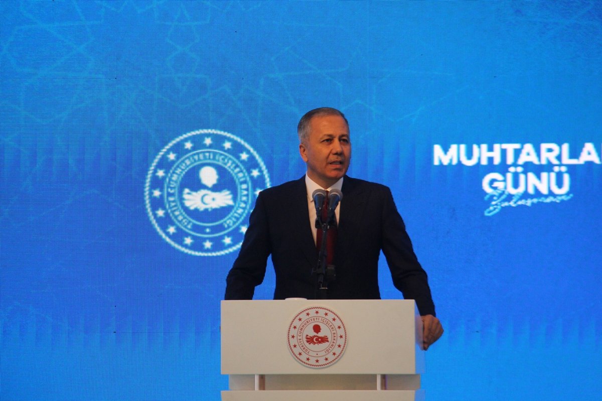 Bakan Yerlikaya, Diyarbakır'dan muhtarlara seslendi: Mahallenin sesini daha gür taşıyın