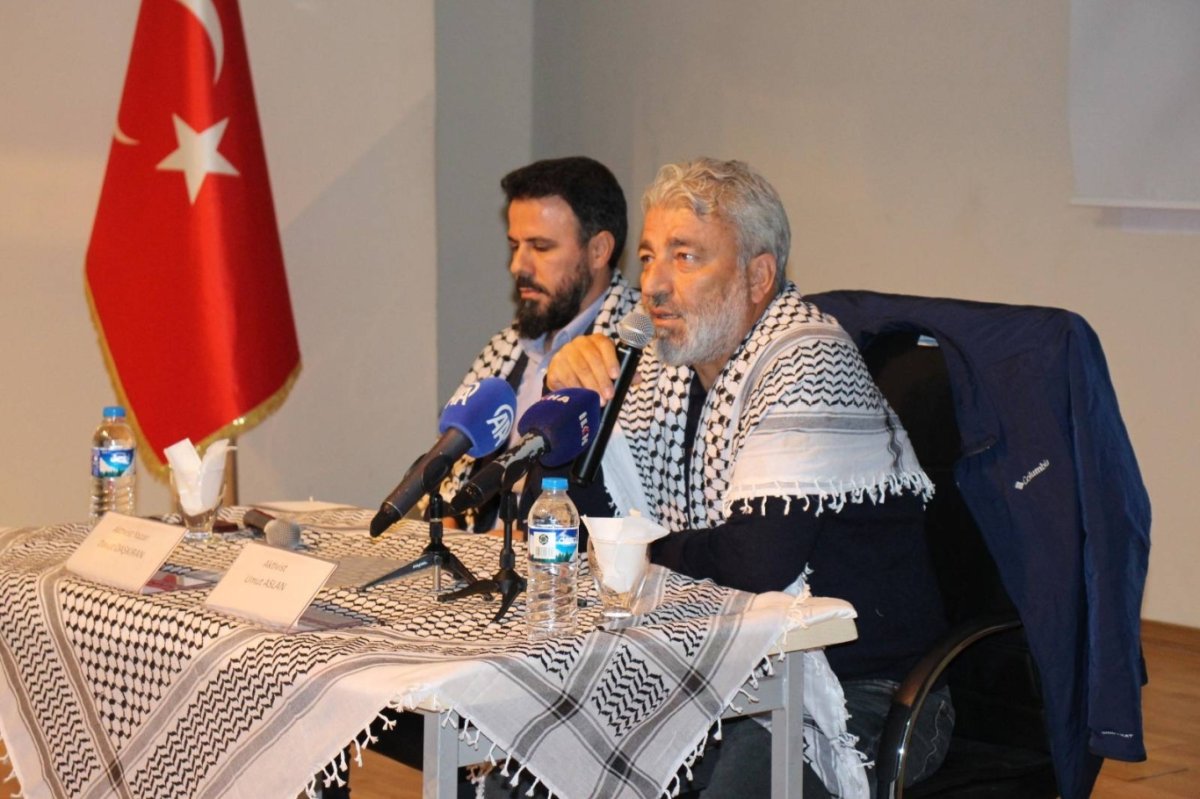 Küresel Sumud Filosu aktivistleri Ağrı’da öğrencilerle buluştu