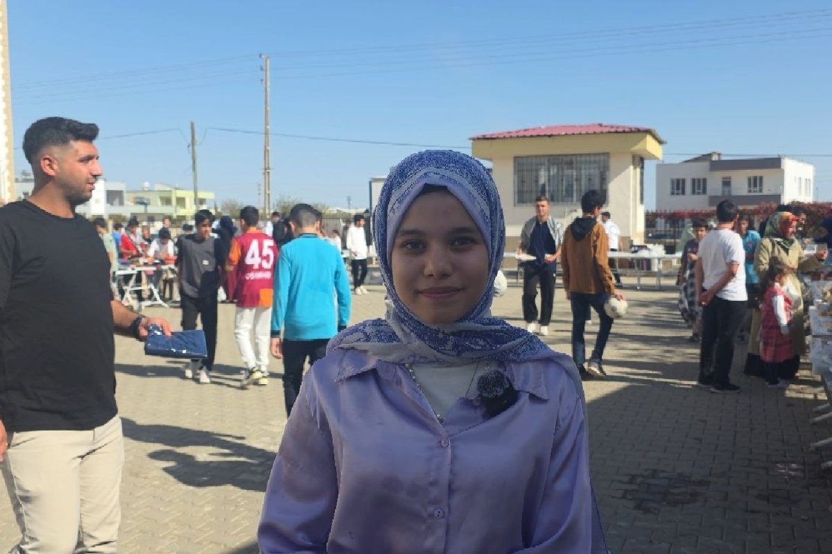 Kahta’da imam hatip öğrencileri Gazze için kermes düzenledi