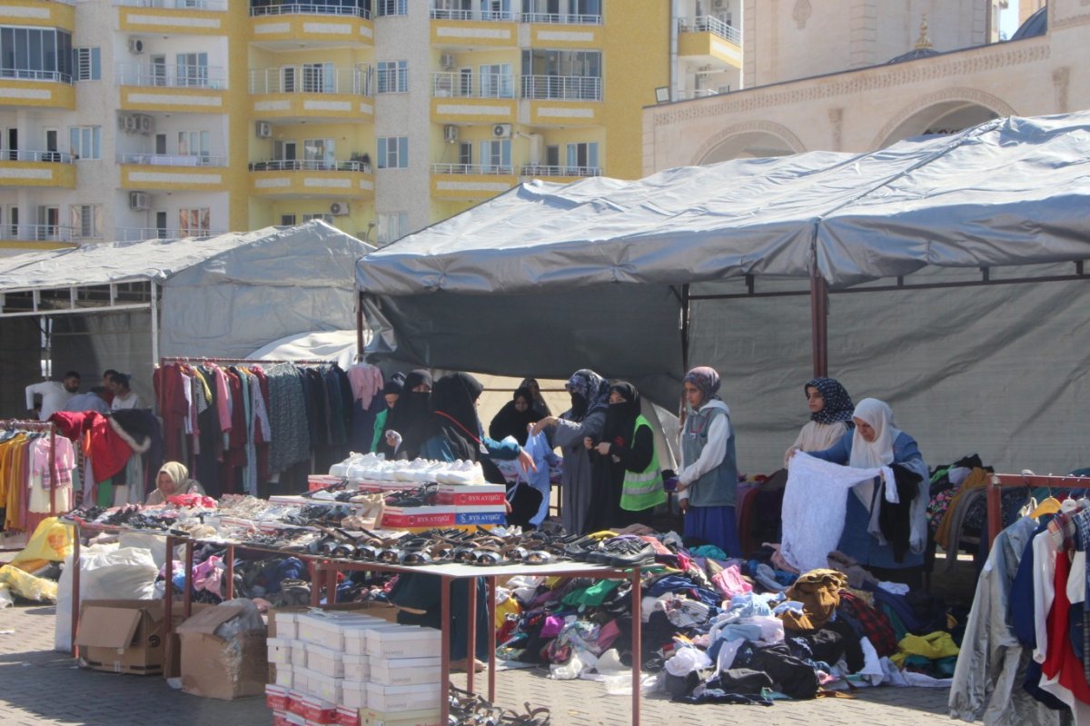 Kızıltepe Umut Kervanı'ndan ihtiyaç sahiplerine yönelik kermes