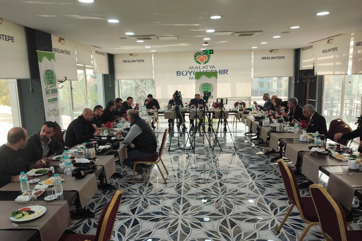 Umut Kervanı Vakfı Başkan Yardımcısı Elibüyük: Malatya'da sosyal market açacağız