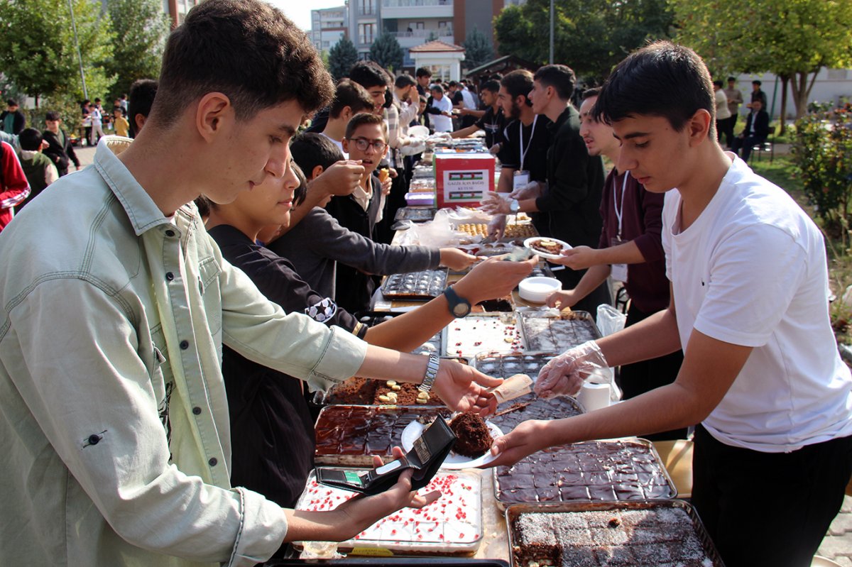 İmam hatipli öğrenciler: Gazze direnişi kadar bizlerde destek vermekte kararlıyız