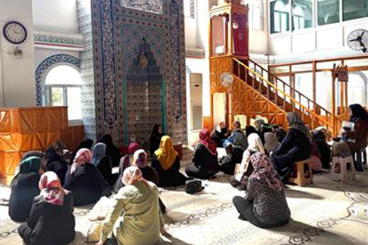 Mersin İl Müftülüğünden "Büyüklere Vefa" ve "Değerli Aile" seminerleri