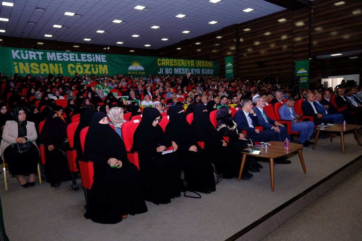 Yazar İnce: Kemalizm'in Kürtçe algısı bir düşünce biçimi değil; oyalayıcıdır