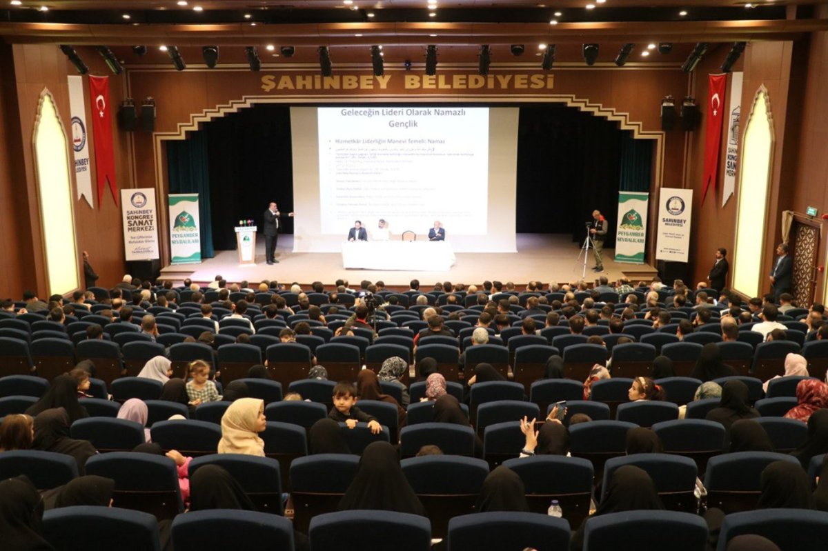 Prof. Dr: Dursun: Vaktimizi namazla disipline edelim