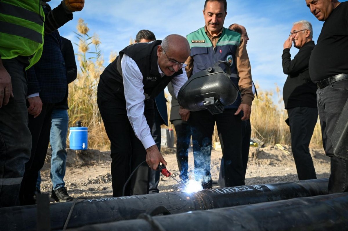 Malatya'da üreticiler Büyükşehir Belediyesi'nin desteği ile kapalı sulama sistemine geçti