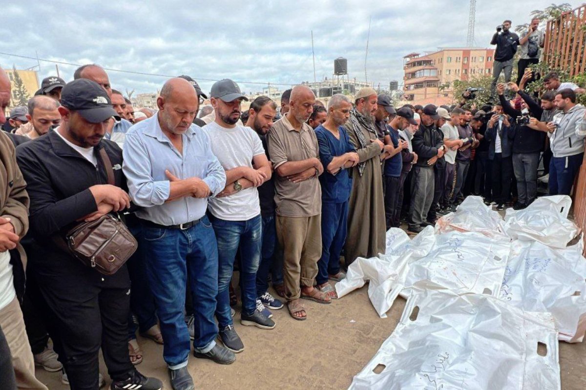 İşgal bombardımanında şehit düşenler defnediliyor