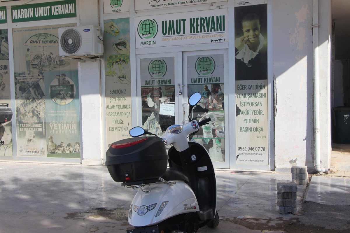 Mardinli hayırsever tek olan motosikletini Gazze'ye bağışladı