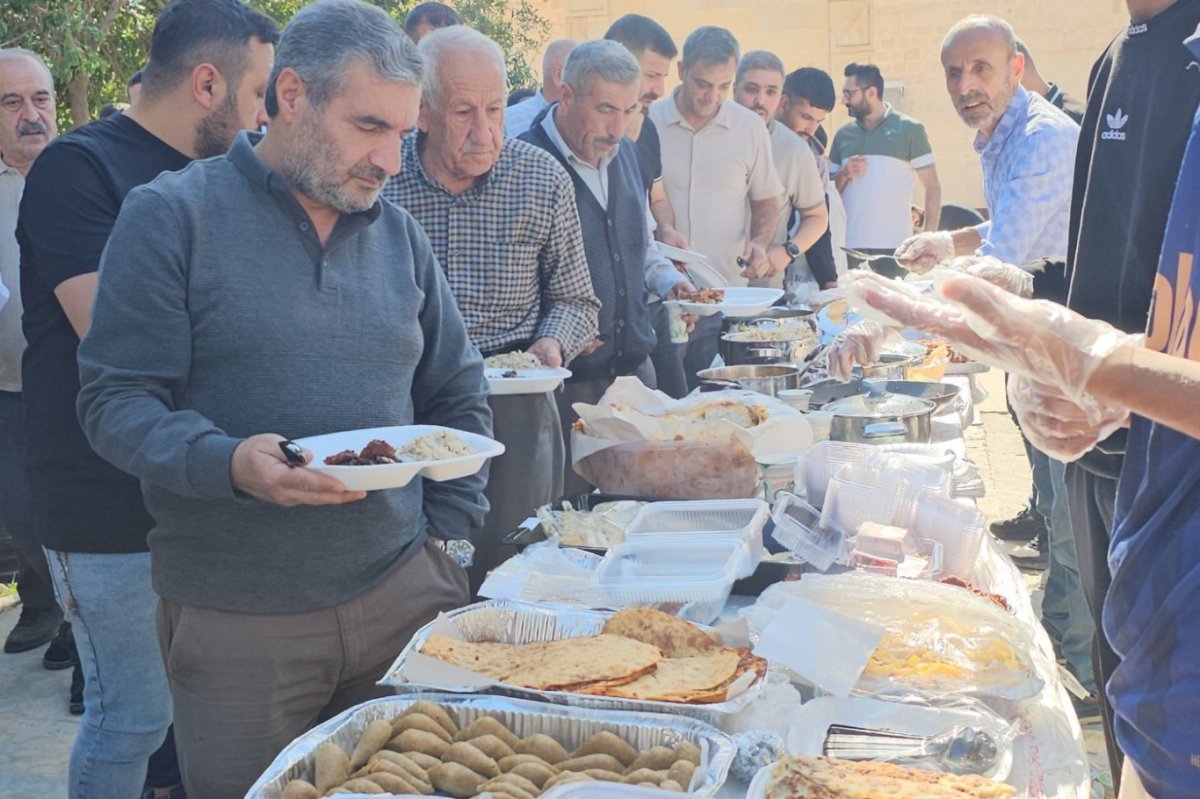 Nusaybin Umut Kervanı’ndan yetim ve muhtaçlar yararına kermes