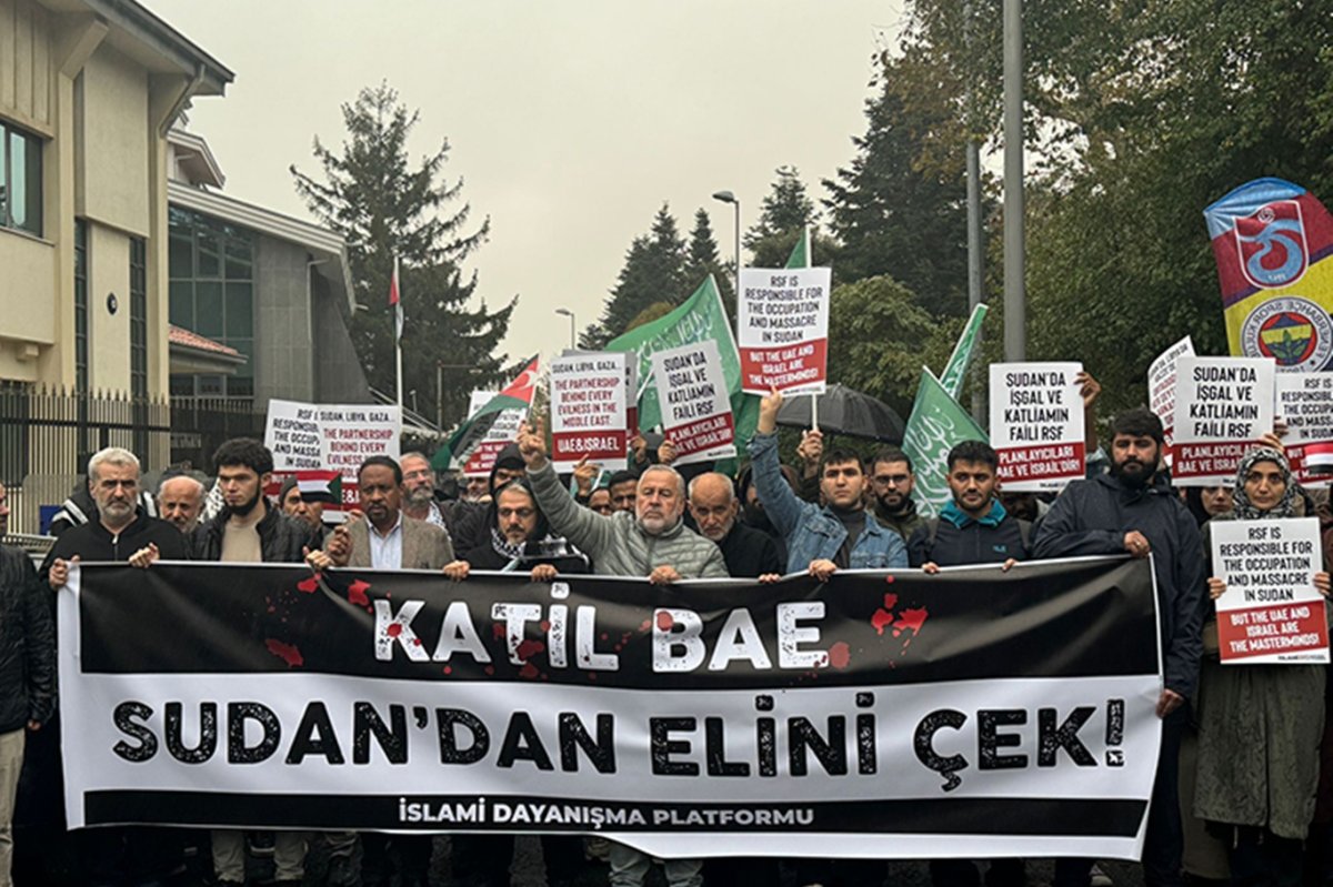 İstanbul'da Birleşik Arap Emirlikleri protestosu