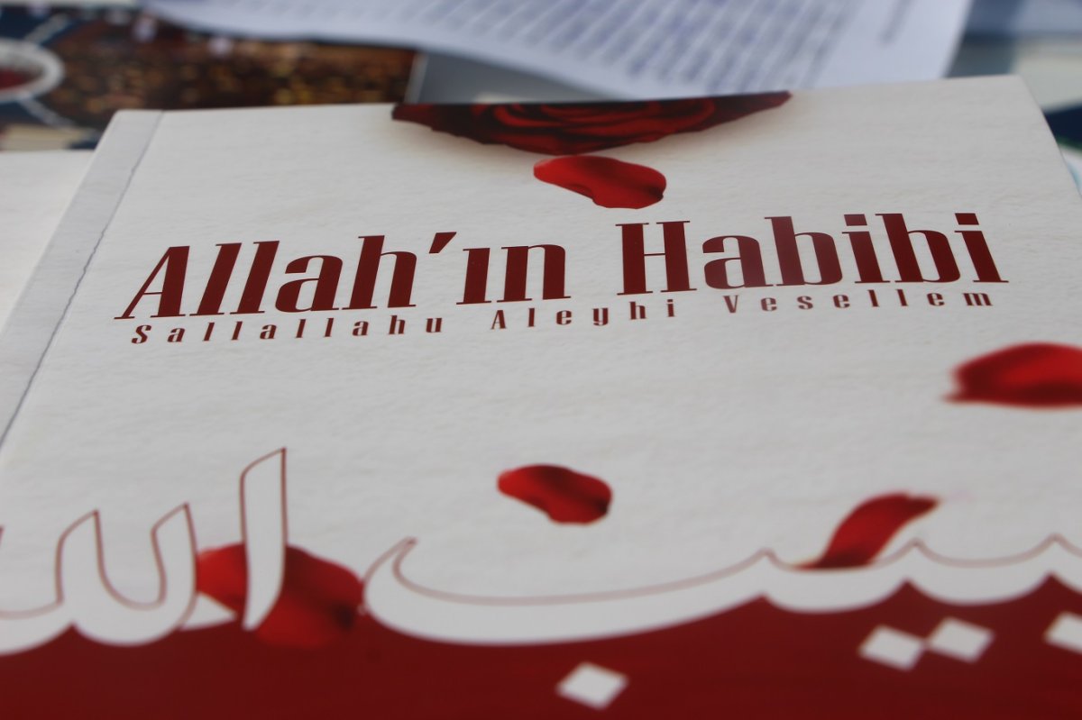 Rehber Gençlik Topluluğu tarafından Artuklu Üniversitesinde siyer sınavı standı kuruldu