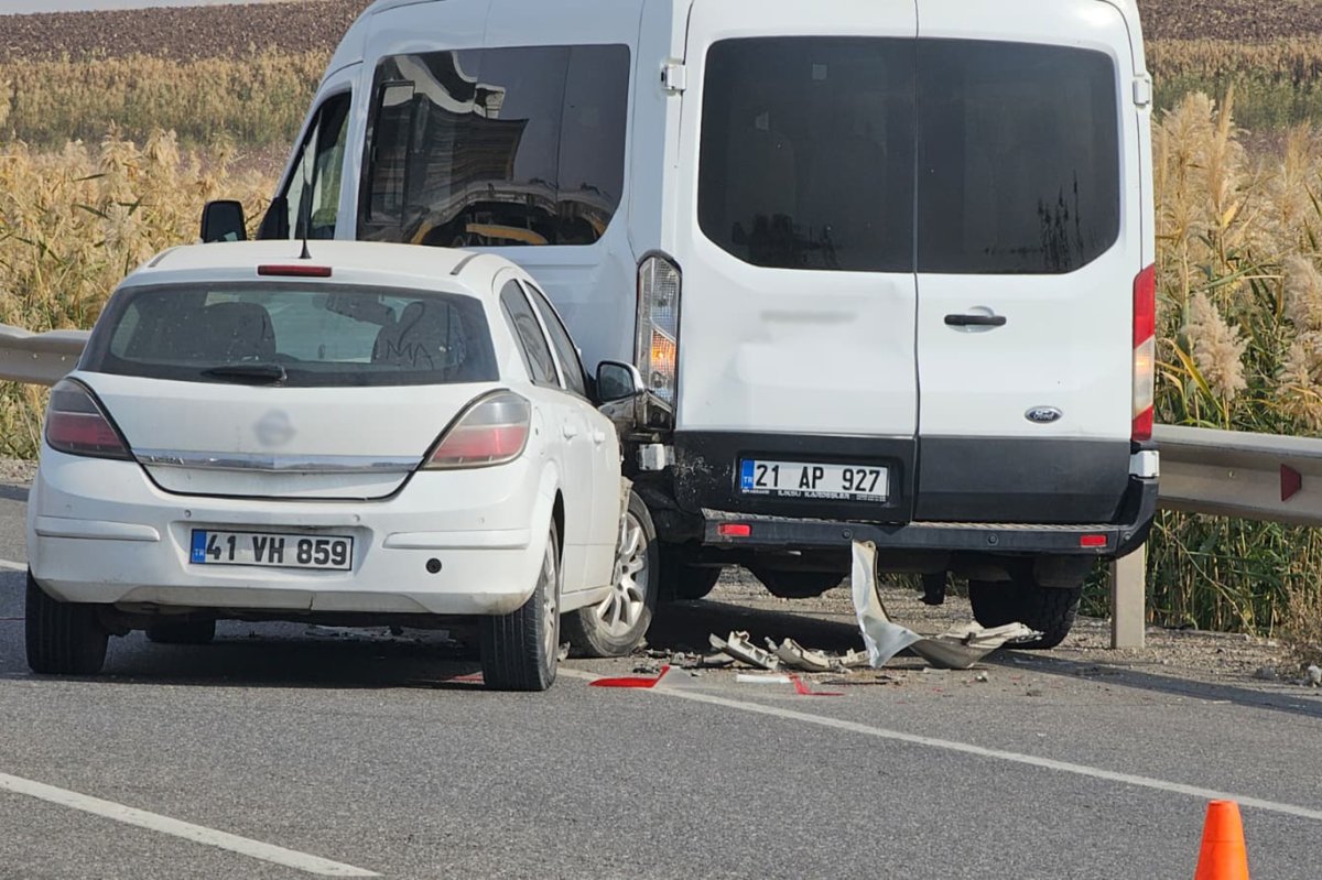 Batman-Bismil yolunda aynı anda 2 ayrı kaza: 2 yaralı