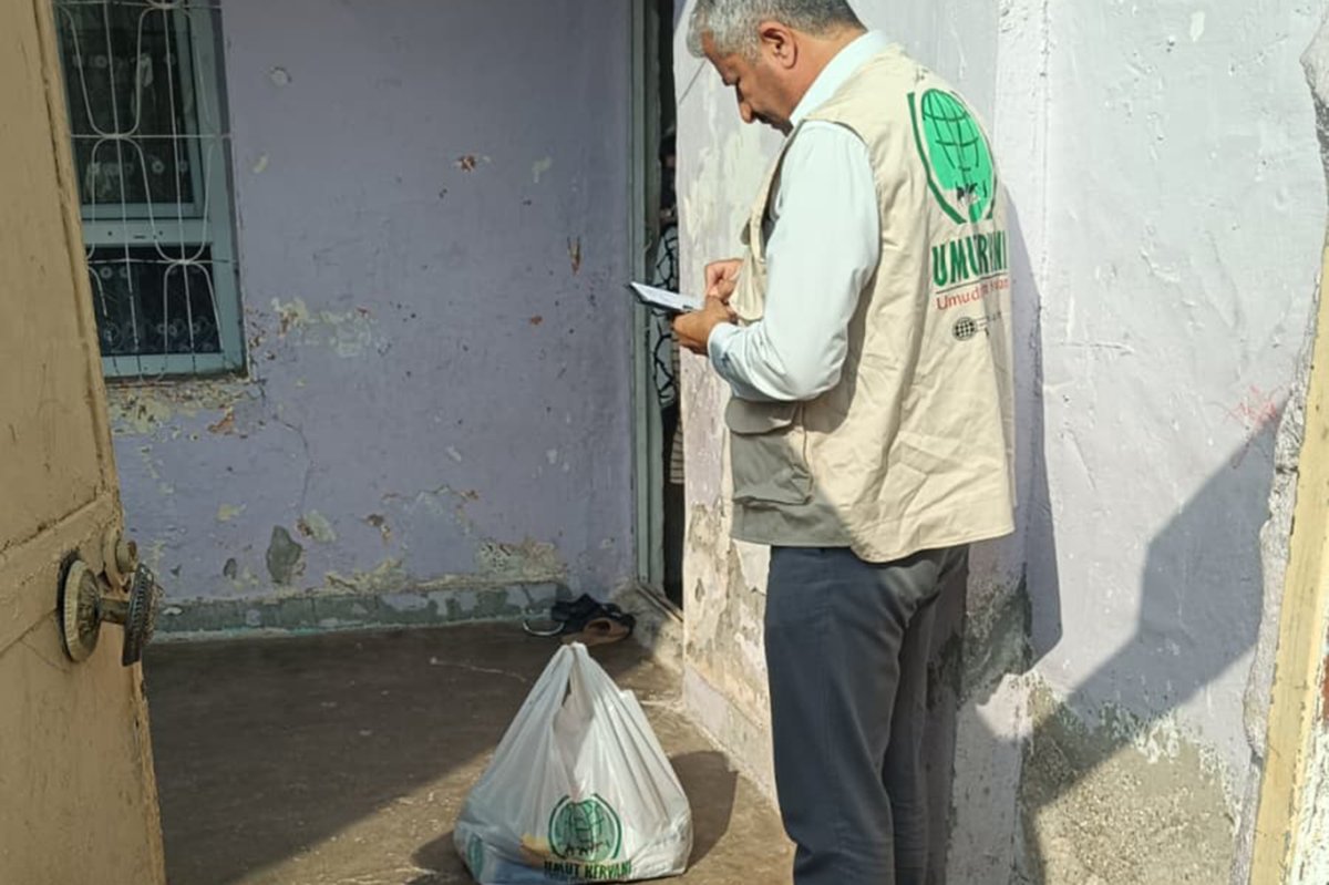 Ceylanpınar Umut Kervanından onlarca aileye gıda yardımı
