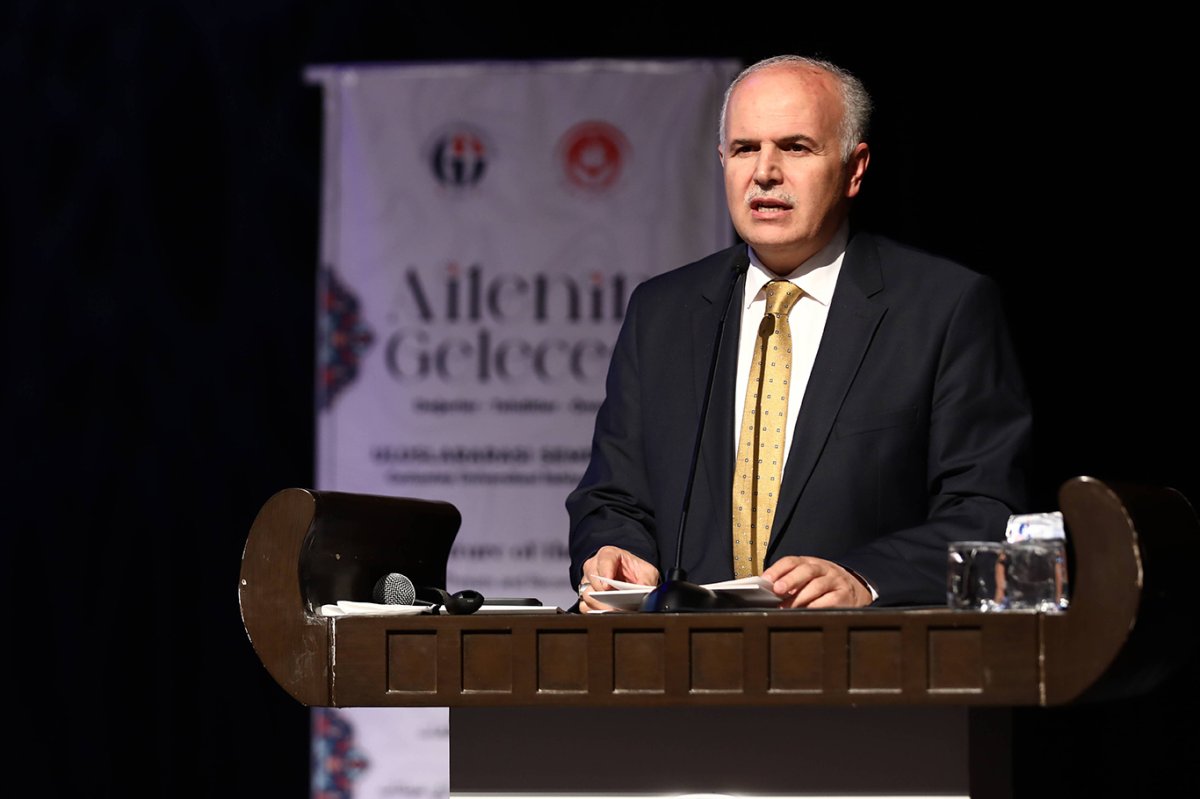 Gaziantep'te "Ailenin Geleceği, Tehditler, Değerler ve Çözüm Arayışları" sempozyumu başladı