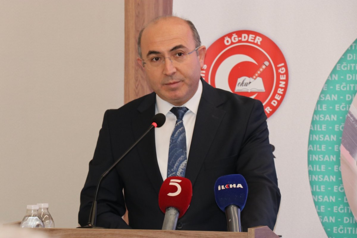 Ankara'da "Aile ve Toplum" paneli düzenlendi