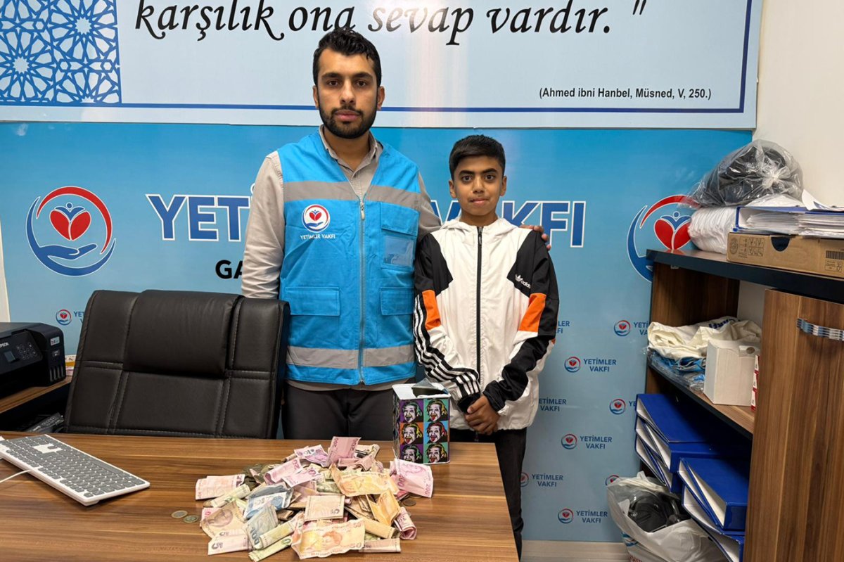 Gaziantep'te bir çocuk biriktirdiği harçlığını Gazze'ye bağışladı