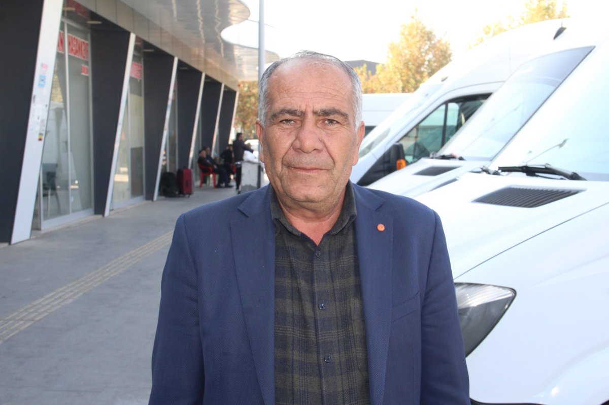 Batman-Diyarbakır arası ulaşımda sorun yaşayan sürücüler: Yol çilesi artık sona ersin