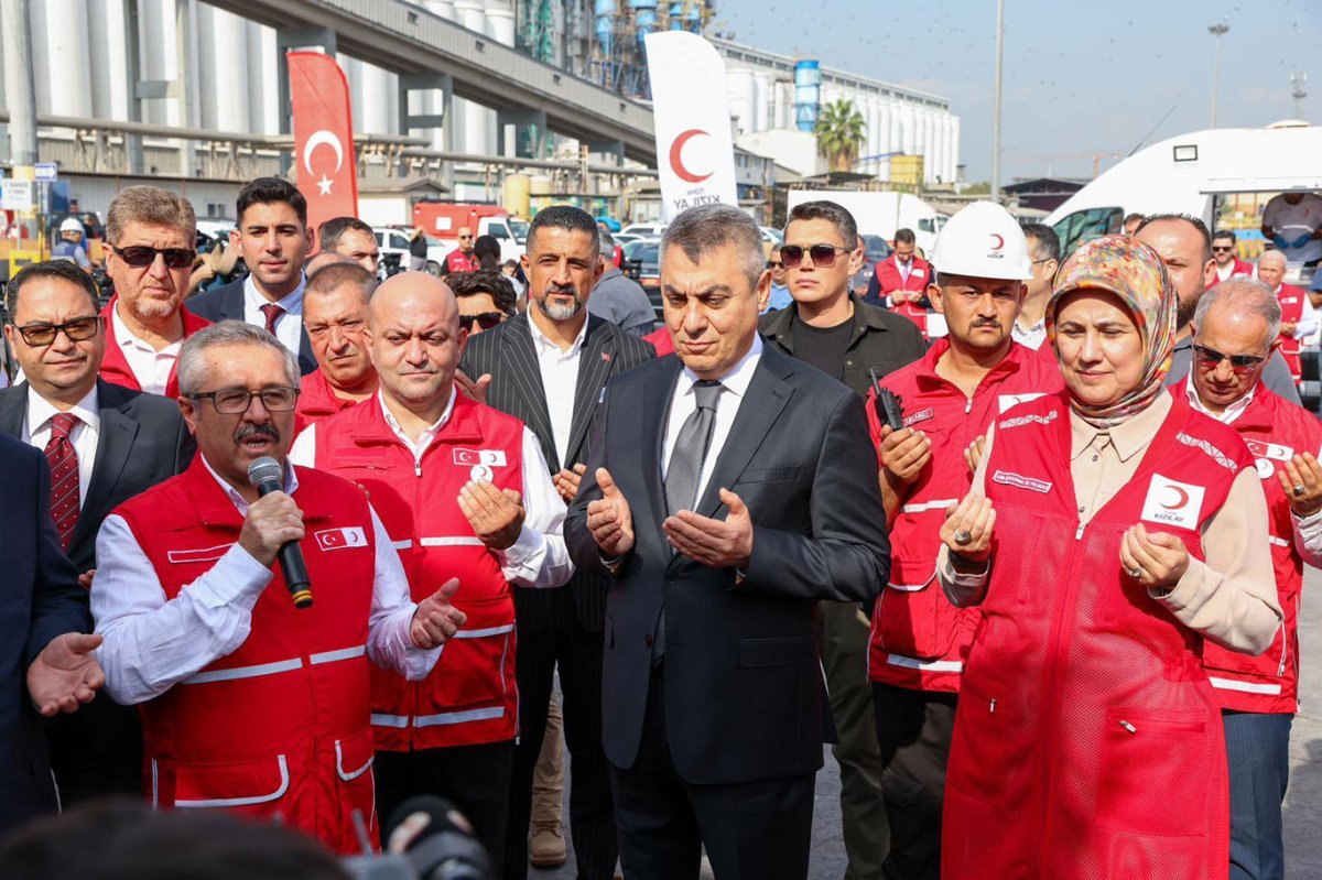 Gazze'ye Yardım Eli: 18'inci İyilik Gemisi Mersin'den yola çıktı