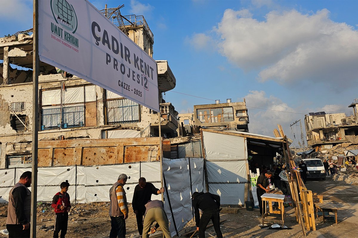 Umut Kervanı: Gazze'ye girmeyi bekleyen on binlerce konteyner var