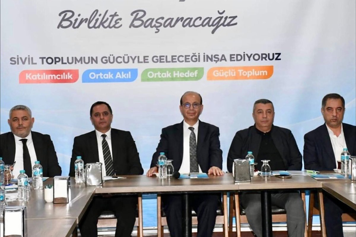 Belediye Başkanı Geçit'ten iş dünyasıyla ekonomik istişare toplantısı